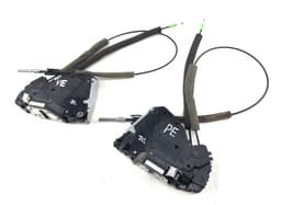 LEXUS 6904048110 6903048130 Set of door locks (latches) LEXUS ES VII (2018-) — thumbnail 1