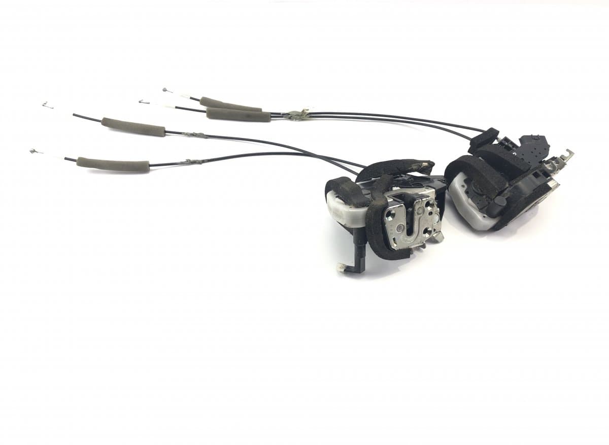805001KA1A 805011KA1A Set of door locks (latches) NISSAN JUKE I (F15) (2010-2019)