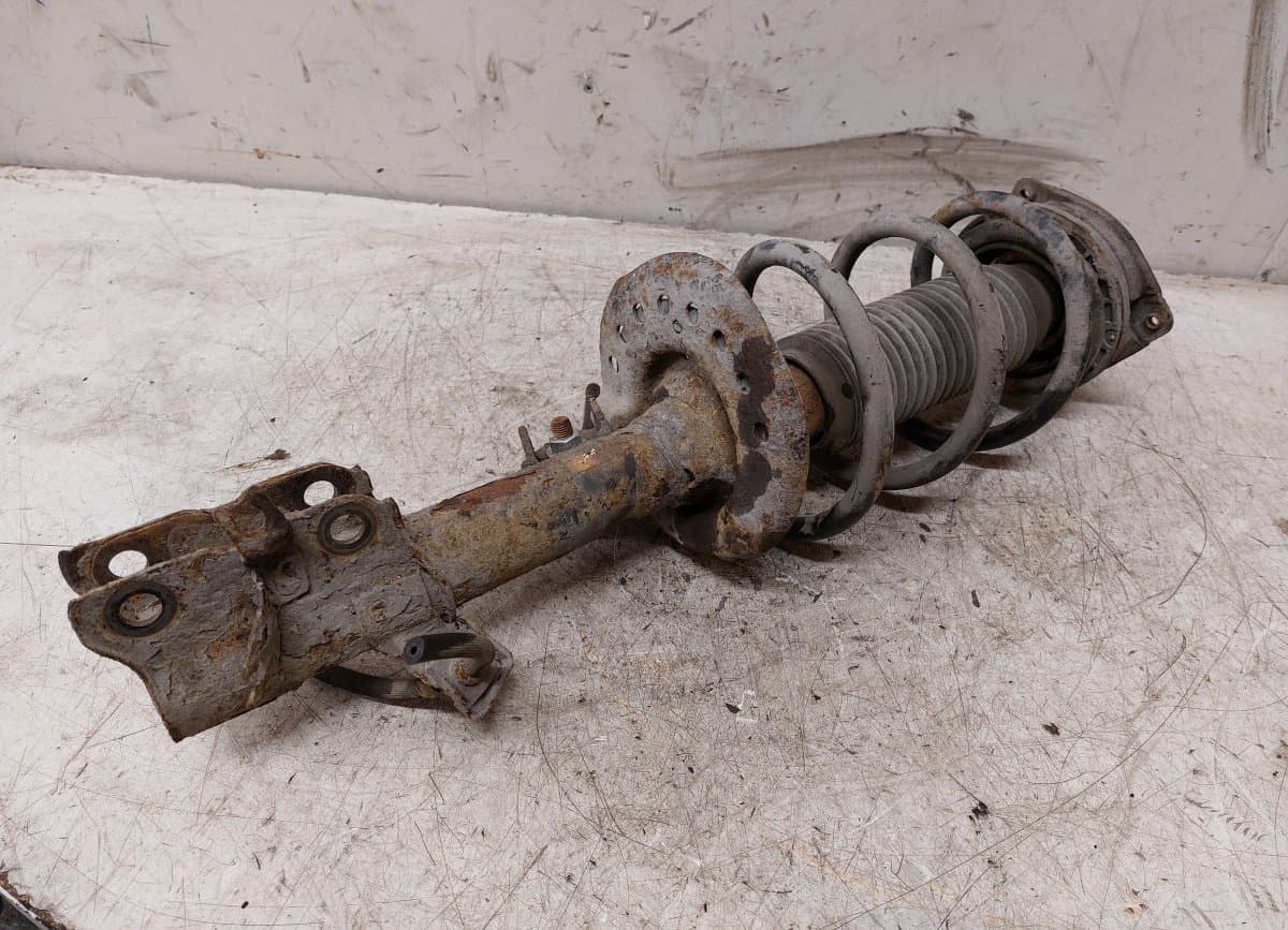 NISSAN Shock Absorber Front Left NISSAN X-TRAIL II (T31) (2007-2013)
