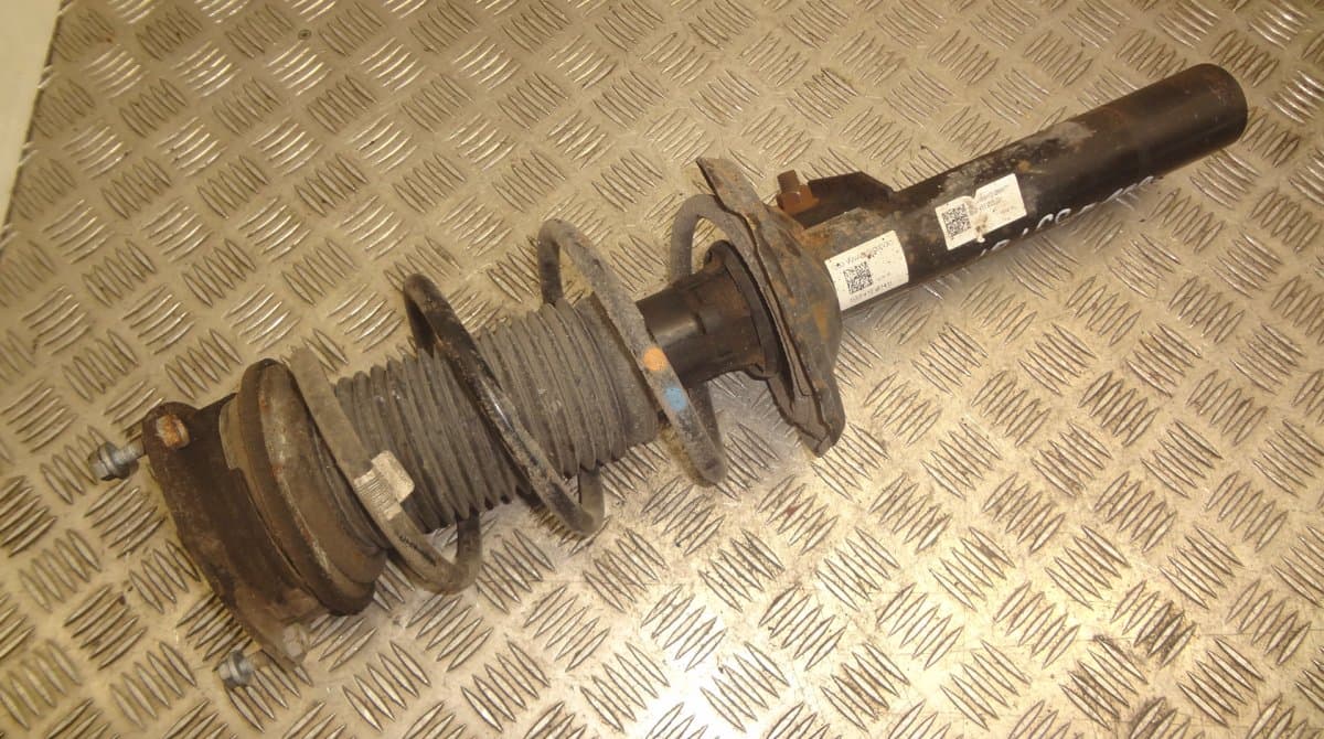 SKODA Shock Absorber Front Left SKODA OCTAVIA III (5E) (2012-2019)
