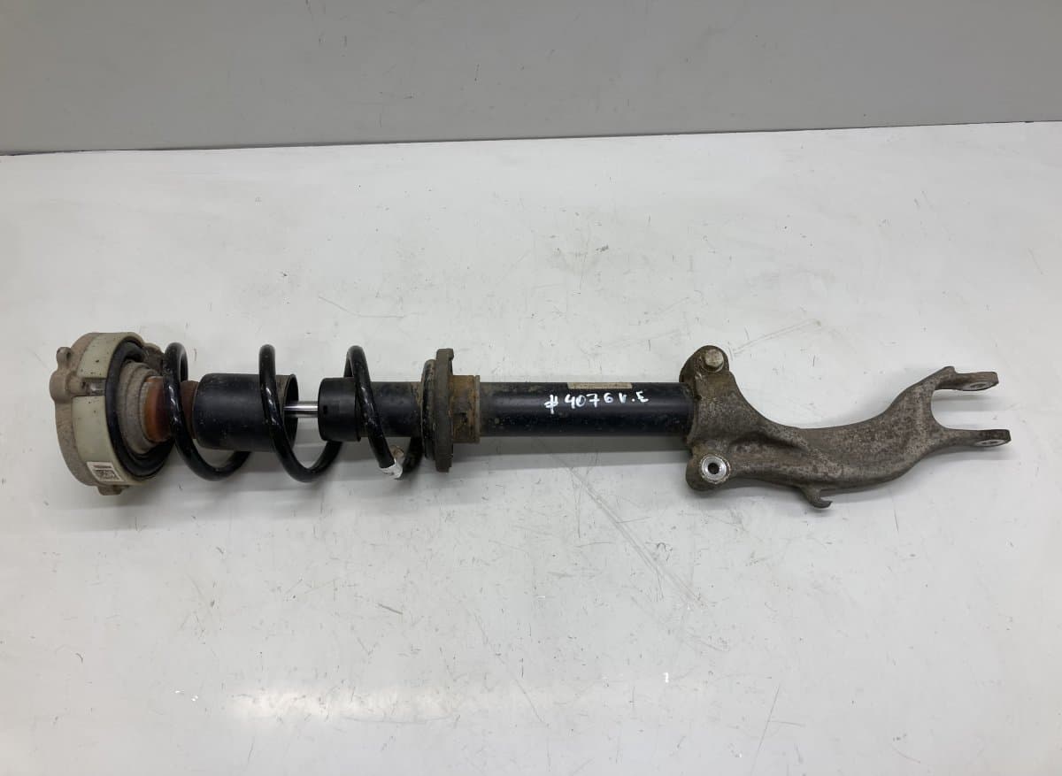 AUDI 8W0413031BA 8W0413333 8W0411105 Shock Absorber Front Left AUDI A4 (8W, B9) (2015-)