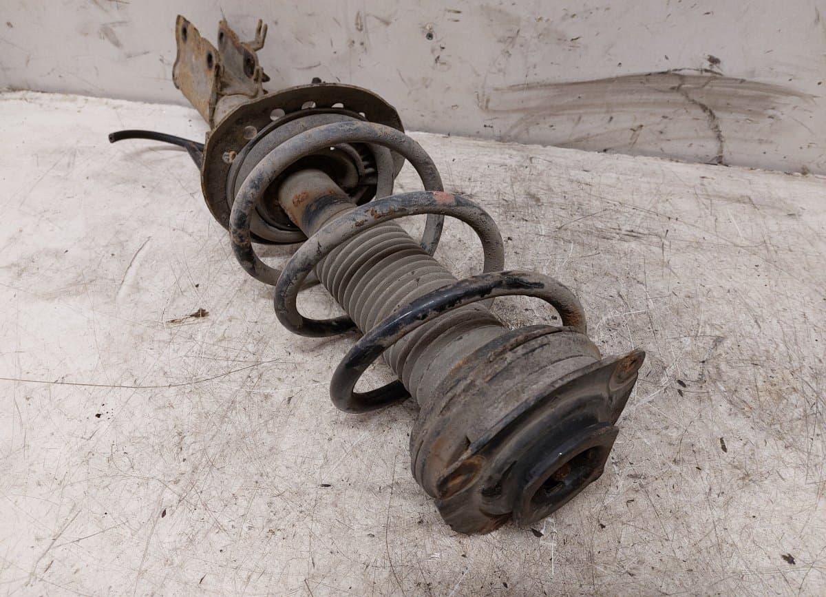 NISSAN Shock Absorber Front Right NISSAN X-TRAIL II (T31) (2007-2013)