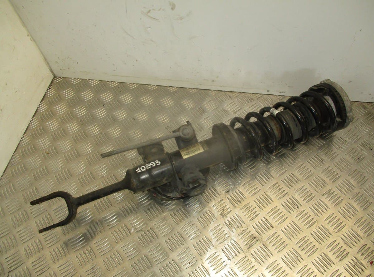BMW 6796178 Shock Absorber Front Right BMW 5 (F10, F11) (2010-2017)