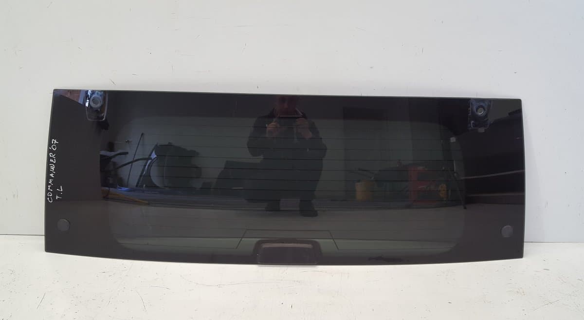 43R-000266 Rear Window glass JEEP COMMANDER (XK) (2005-2010)