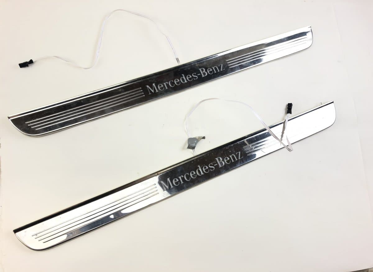 MERCEDES-BENZ A2056802806 Scuff Plate Front Left MERCEDES-BENZ C-CLASS (W205) (2013-2021)
