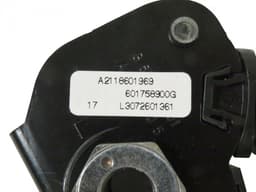 MERCEDES-BENZ A2118601969 Seat Belt Buckle Front Left MERCEDES-BENZ CLS (C219) (2004-2010) — thumbnail 4