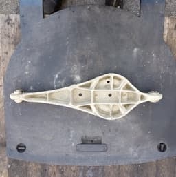 VOLVO Rear Axle Track Control Arm lower left VOLVO XC70 II (2007-2016) — thumbnail 2
