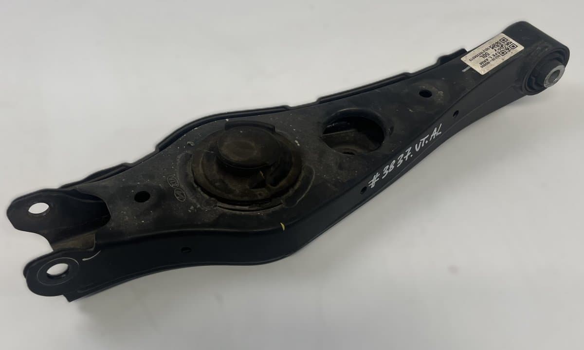 HYUNDAI 55210M5000 Rear Axle Track Control Arm lower left HYUNDAI NEXO (FE) (2018-)