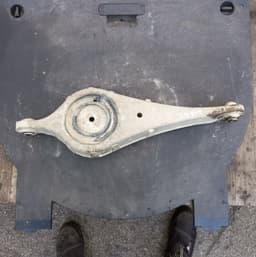 VOLVO Rear Axle Track Control Arm lower left VOLVO XC70 II (2007-2016) — thumbnail 1