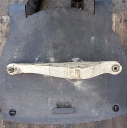 VOLVO Rear Axle Track Control Arm lower left VOLVO XC70 II (2007-2016) — thumbnail 3