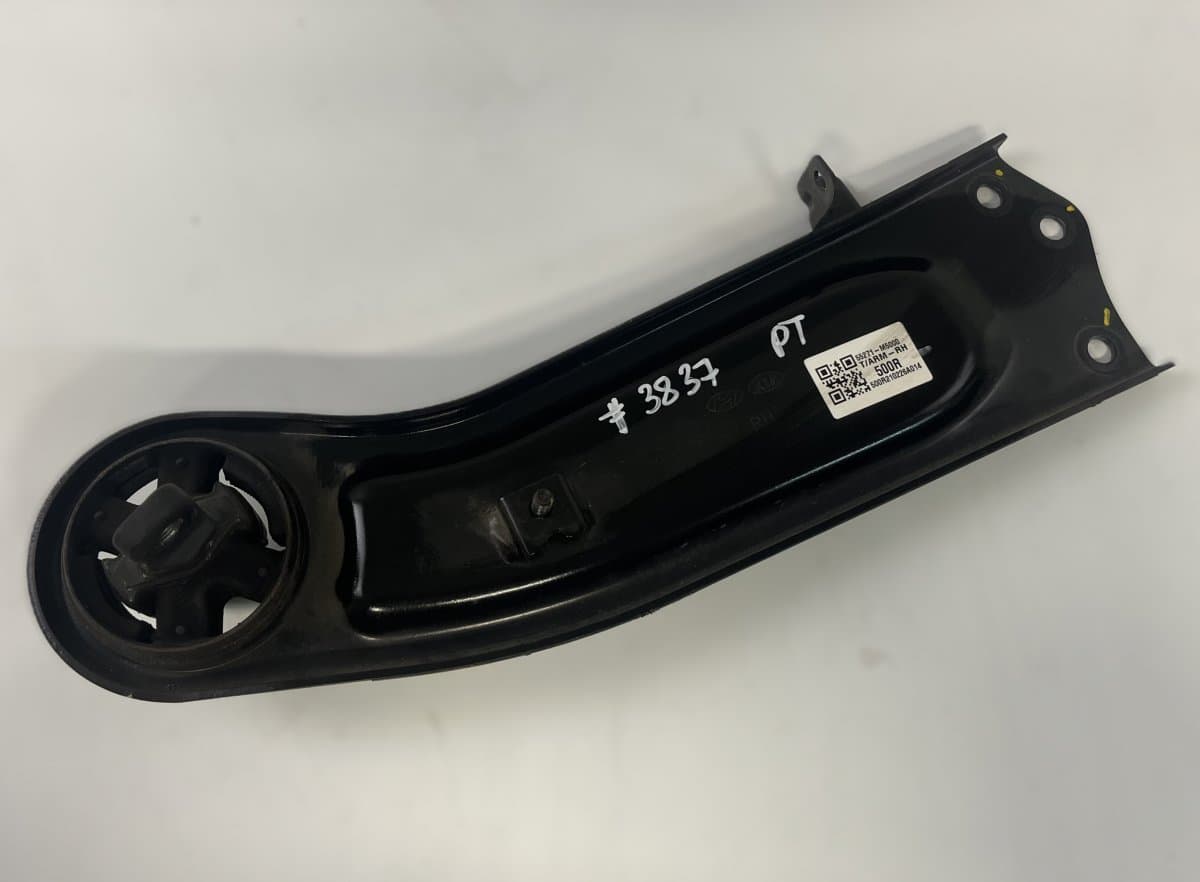 HYUNDAI 55271M5000 Rear Axle Track Control Arm lower Right HYUNDAI NEXO (FE) (2018-)