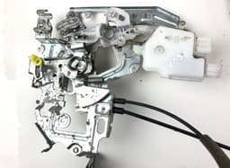NISSAN 825030012R 825020011R Rear Panel Door Lock Left NISSAN NV400 (2011-2021) — thumbnail 3