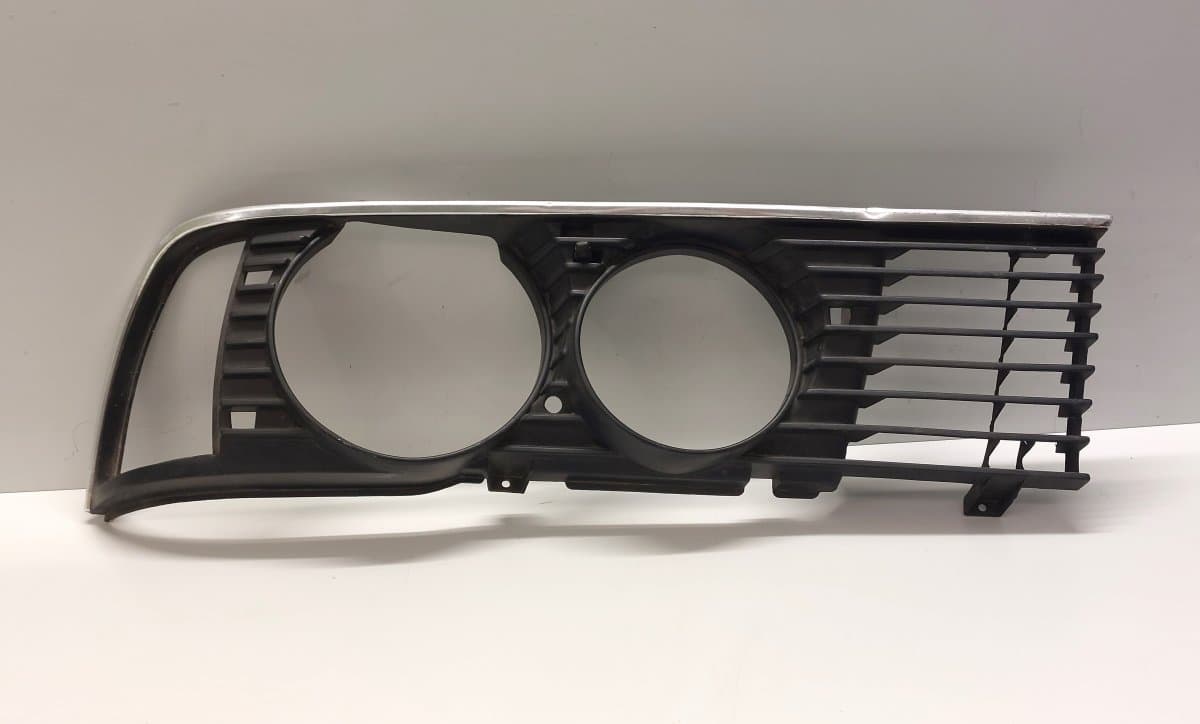 BMW 511319002720 Radiator Grille right part BMW 7 (E23) (1977-1987)
