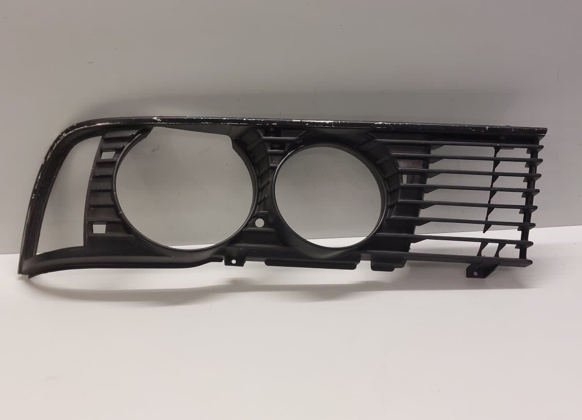 511319002720 Radiator Grille right part BMW 7 (E23) (1977-1987)