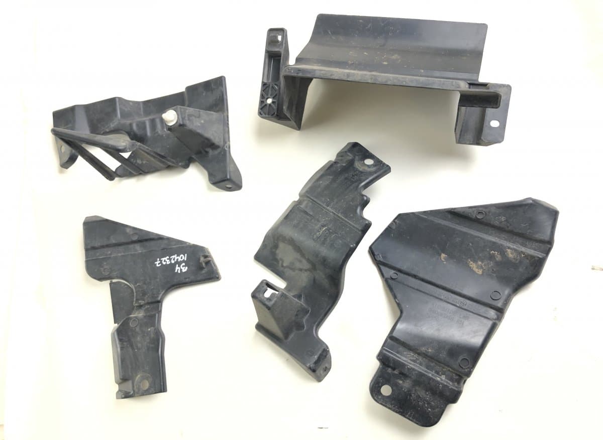 MITSUBISHI 6400F048 Radiator shroud MITSUBISHI OUTLANDER III (GG, GF, ZJ, ZK, ZL) (2012-2021)
