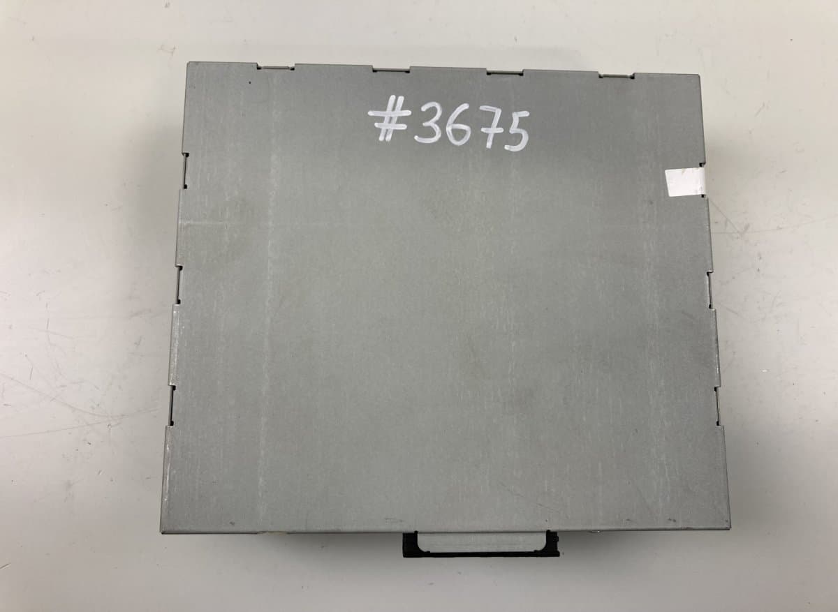 4G0035083 Radio VW TOUAREG II (7P) (2010-2018)