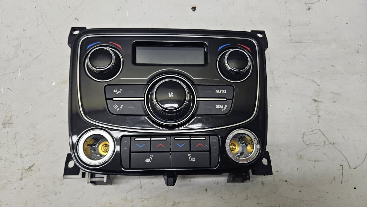 JAGUAR GX6318D687BE Rear AC heater control panel JAGUAR XF (X260) (2015-2024)