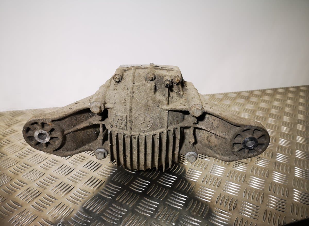 MERCEDES-BENZ Rear axle differential MERCEDES-BENZ ML-CLASS (W164) (2005-2011)