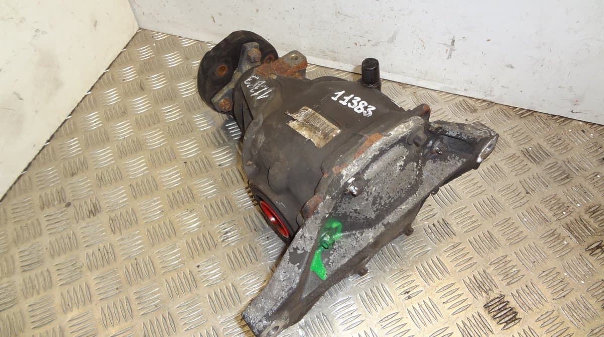 MERCEDES-BENZ Rear axle differential MERCEDES-BENZ C-CLASS (W204) (2007-2013)