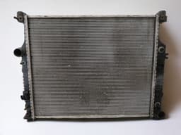 MERCEDES-BENZ A2515000003 A2515000403 A2515000603 Radiator MERCEDES-BENZ ML-CLASS (W164) (2005-2011) — thumbnail 1