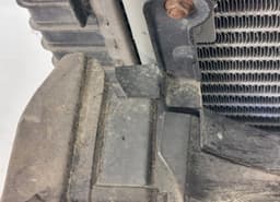 MERCEDES-BENZ A2025006303 A2025007903 A2025006303 A0015002393 Radiator MERCEDES-BENZ C-CLASS (W202) (1993-2001) — thumbnail 5