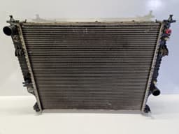 MERCEDES-BENZ A2515000303 Radiator MERCEDES-BENZ ML-CLASS (W164) (2005-2011) — thumbnail 3