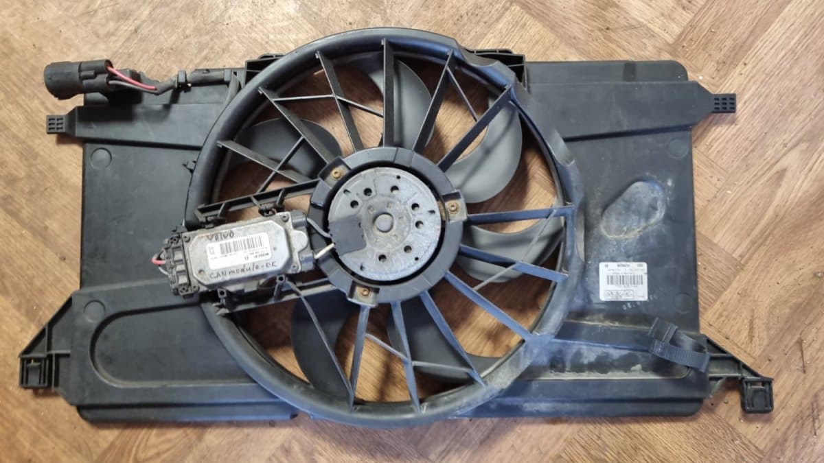 VOLVO 31261987 Radiator Fan Electric VOLVO S40 / V50 / C30 / C70 (MS, MW) (2004-2012)