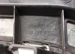 SKODA 1ZD853688B 1ZD853661A Radiator Grille SKODA OCTAVIA II (1Z) (2004-2013) — thumbnail 3