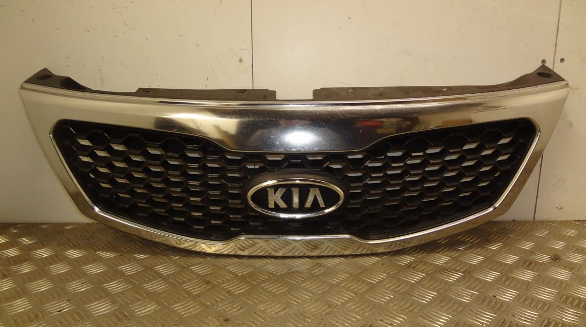 863502P000 Radiator Grille KIA SORENTO II (XM) (2009-2015)