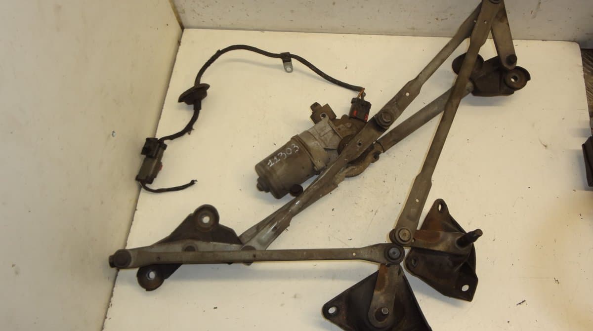 Wiper linkage / mechanism CHRYSLER VOYAGER IV (RG, RS) (2000-2008)