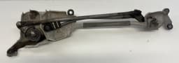 MITSUBISHI 8251A105 8250A178 Wiper linkage / mechanism MITSUBISHI OUTLANDER II (CW, ZG, ZH) (2006-2012) — thumbnail 1