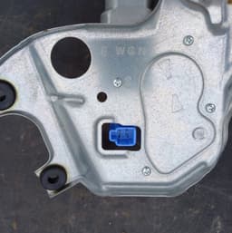 SUBARU 86510-AJ080 86510AJ080 86510-AJ081 86510AJ081 Wiper Motor bootlid / tailgate SUBARU LEGACY V / Outback (2009-2014) — thumbnail 4