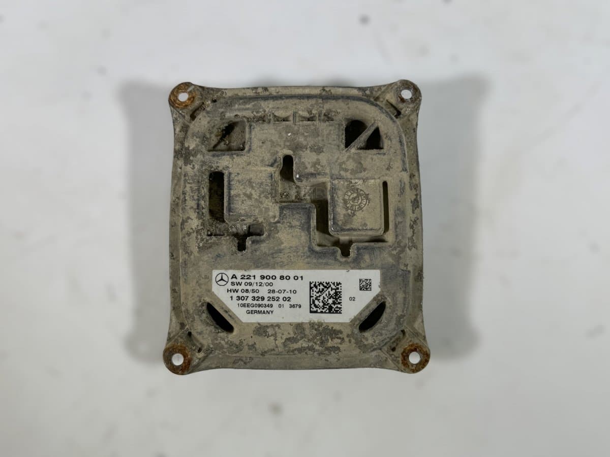 MERCEDES-BENZ A2219008001 Xenon control unit right MERCEDES-BENZ S-CLASS (W221) (2005-2013)