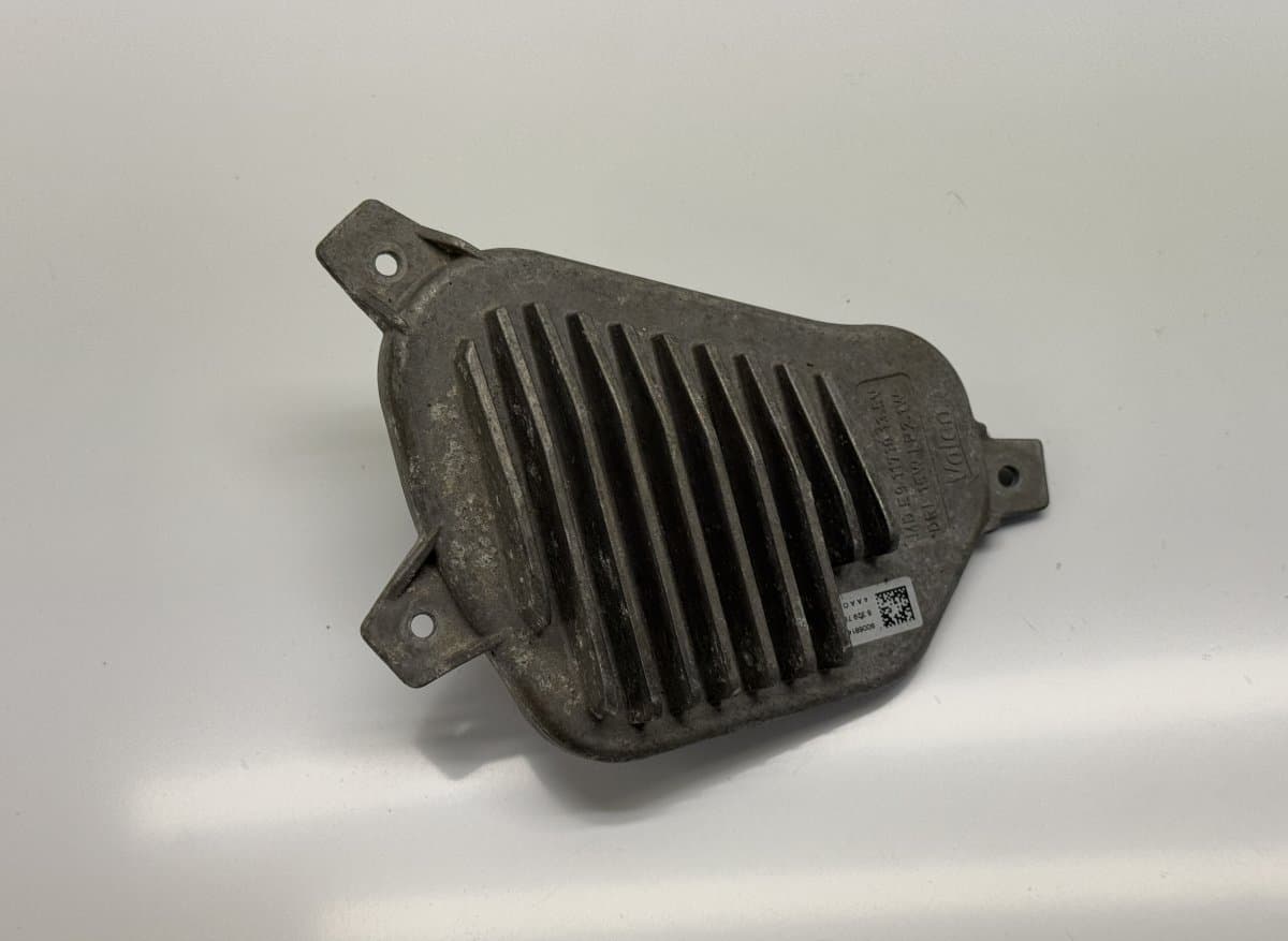 BMW 90068145 Xenon control unit right BMW X1 (F48) (2014-2022)