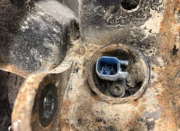 VOLVO 31476210 Wheel bearing housing rear left VOLVO XC60 I (2008-2017) — thumbnail 2