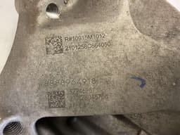 VOLVO 32246251 Wheel bearing housing rear right VOLVO XC40 / EX40 / EC40 (536, 539) (2017-) — thumbnail 3