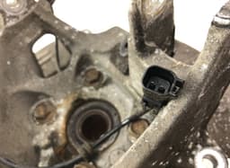 TESLA 104250700B Wheel bearing housing rear right TESLA MODEL S (5YJS) (2012-) — thumbnail 3