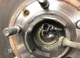 LAND ROVER LR043593 Wheel bearing housing rear right LAND ROVER RANGE ROVER SPORT II (L494) (2013-2022) — thumbnail 2