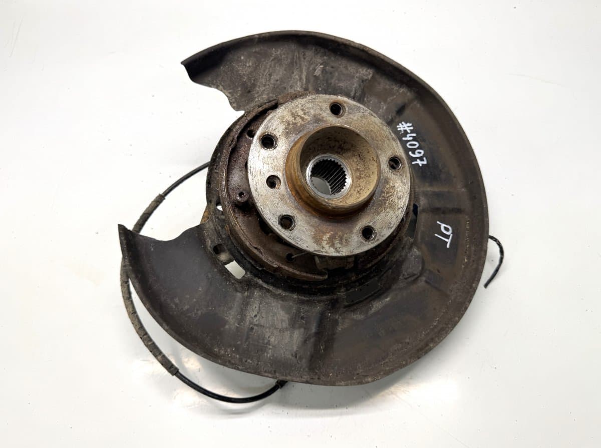 BMW 33326774808 Wheel bearing housing rear right BMW 3 (E90, E91, E92, E93) (2005-2011)