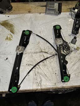 BMW Window Regulator Compl. front left BMW X1 (E84) (2009-2015) — thumbnail 2