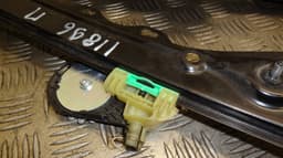 BMW 7352748E Window Regulator Compl. front right BMW 4 (F32, F33, F36, F82, F83) (2013-2020) — thumbnail 2