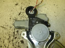 TOYOTA 8571060300 85710-60300 Window Regulator Compl. front left TOYOTA LAND CRUISER 150 (2009-2021) — thumbnail 4