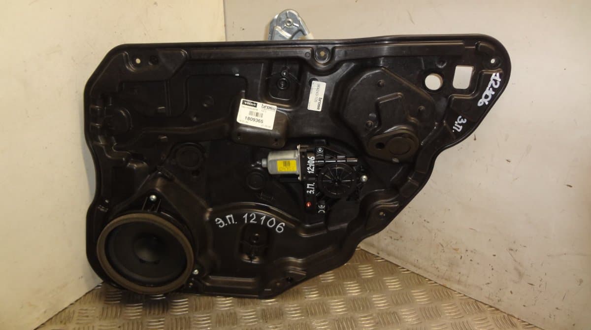 VOLVO 964243105 Window Regulator Compl. rear right VOLVO XC60 I (2008-2017)