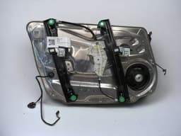 MERCEDES-BENZ A2047200679 A2047202579 A2127201679 Window Regulator mechanism front right MERCEDES-BENZ C-CLASS (W204) (2007-2013) — thumbnail 1