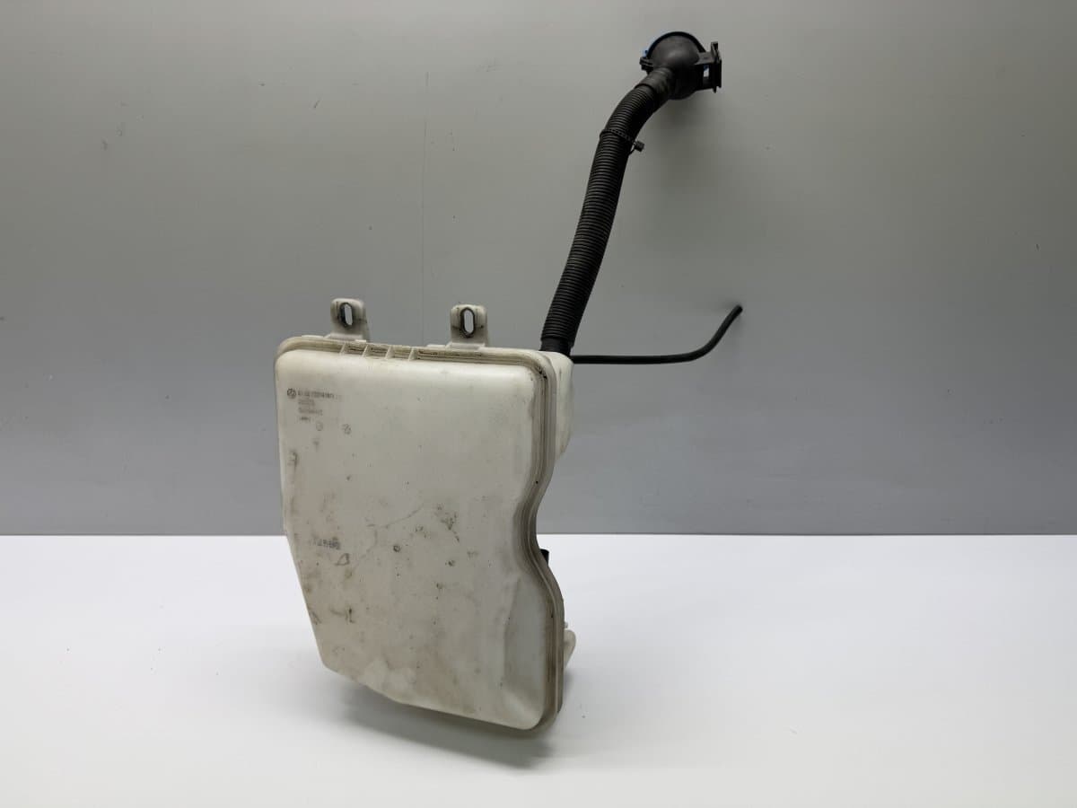 BMW 7331418 7388349 738834901 Window washer reservoir BMW X1 (F48) (2014-2022)