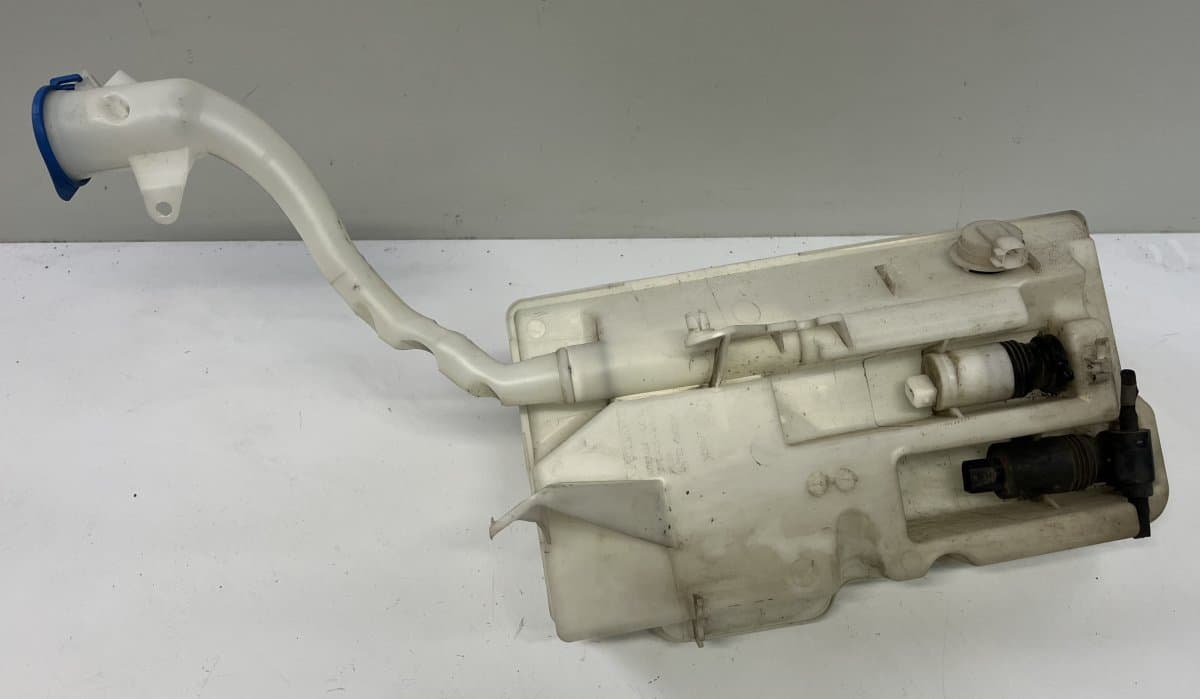 VOLVO 30753424 30753425 Window washer reservoir VOLVO XC60 I (2008-2017)