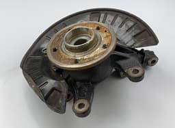 MERCEDES-BENZ 6393301232 A6393300632 6393300632 Wheel bearing housing front left MERCEDES-BENZ VITO / VIANO (W639) (2003-2014) — thumbnail 1