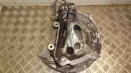 BMW Wheel bearing housing front left BMW 4 (F32, F33, F36, F82, F83) (2013-2020) — thumbnail 2