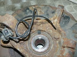 SUBARU Wheel bearing housing front left SUBARU FORESTER (SJ) (2013-2018) — thumbnail 4