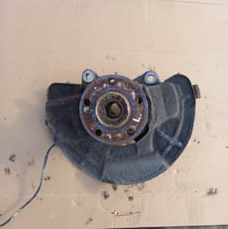 VOLVO Wheel bearing housing front left VOLVO XC90 I (2002-2014) — thumbnail 1